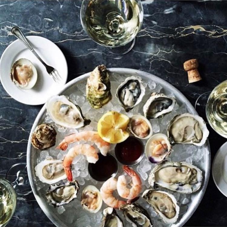 <h3 style="text-align: center;">Sel Rrose</h3>

<p style="text-align: center;">Oysters, mussels, lobster roll? This Parisian style oyster bar serves up a variety of seafood, craft cocktails, and wine. A calm oasis on a bustling corner and perfect spot for a pre-dinner meetup. </p>

<p style="text-align: center;"><a class="overlay-link" href="/neighborhood-map#category_id=3&location_id=50">See on Map</a></p>
